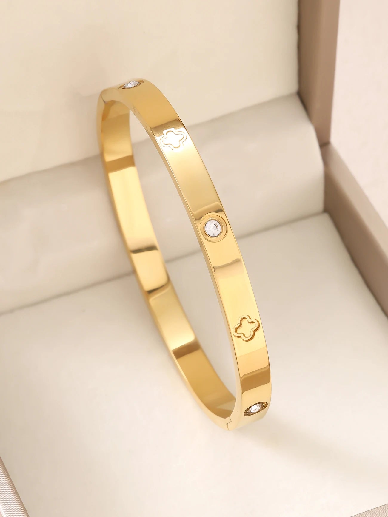 Modisches Damenarmband aus 18K vergoldetem Edelstahl, stapelbar, nie verblassender, vergoldeter Edelstahlschmuck Accessoire