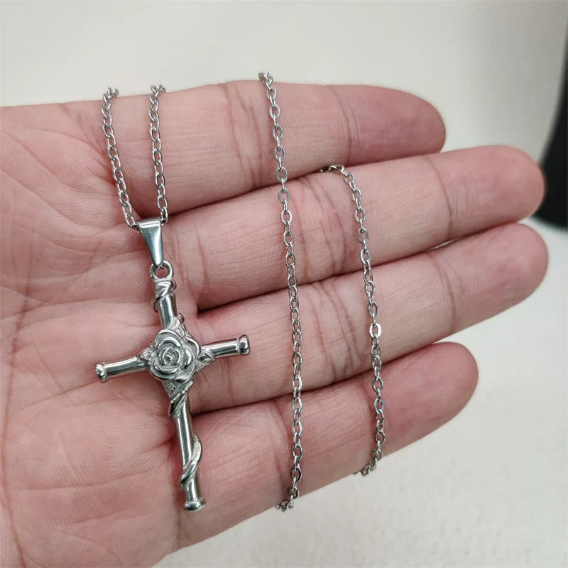 Collar con colgante de cruz de rosa con dije de acero inoxidable chapado en oro de 18k, vintage, impermeable, para hombres y mujeres, regalo de joyería