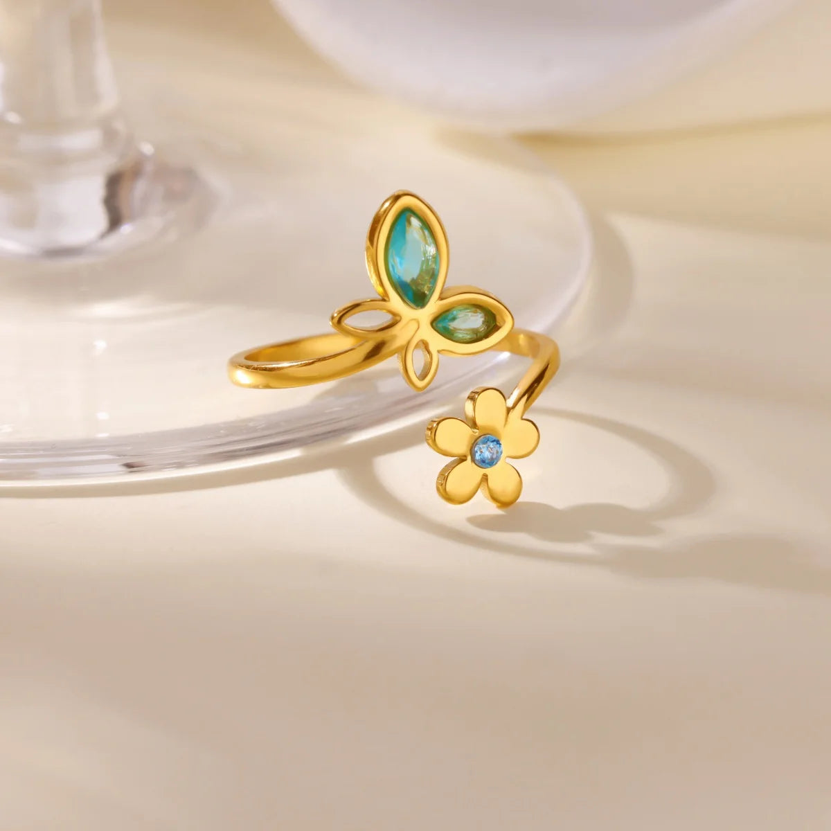 Luxus Zirkonia Schmetterlingsblumenringe für Frauen Edelstahl Goldfarbe Günstiger Ring Mode Hochzeits-Paar y2k Schmuck anillos