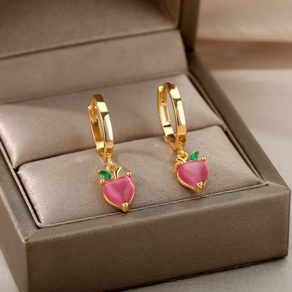 Edelstahl-Herzohrringe für Damen Goldfarbene Mode-Zirkon-Liebes-Herz-Ohrhänger Hochzeit Ästhetischer Schmuck Geschenk 2023