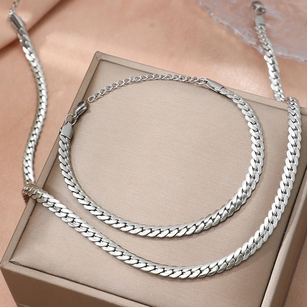 Aomogo Edelstahl Schlichtes flaches kubanisches Kettenarmband Halskette Schmuckset 18k vergoldet Modische dicke Kette Modeschmuck