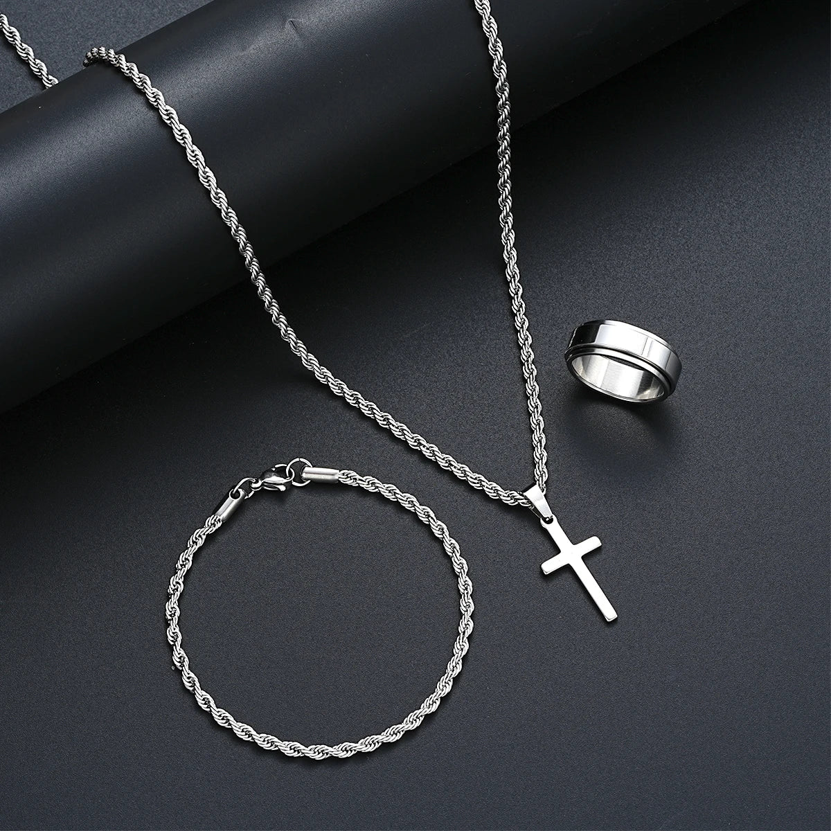 Edelstahl Schmuckset für Herren Damen, Mode Silber Farbe Kreuz Anhänger, gedrehte Seilkette, Armbänder, Ring, Geschenke