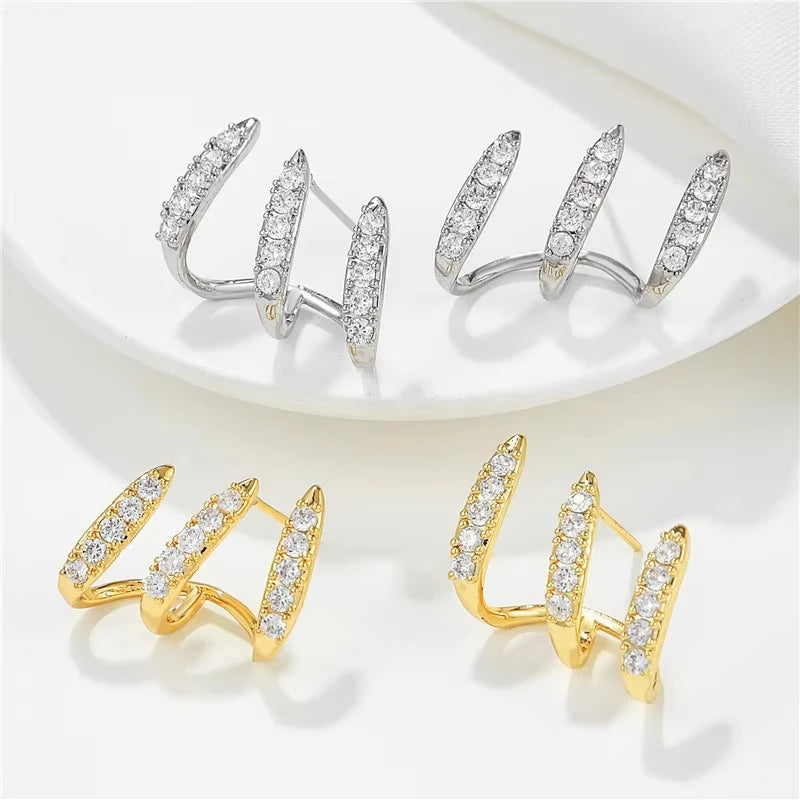 Exquisite silberfarbene Krallenfassungs-Ohrstecker mit Kristall Modernes Design Vielseitige Mode-Accessoires Damen Schmuck