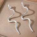 Edelstahl-Ohrringe Europa und die Vereinigten Staaten Design Schlange Ohrstecker Feine Ohrringe für Frauen Schmuck Trendprodukte Neu eingetroffen