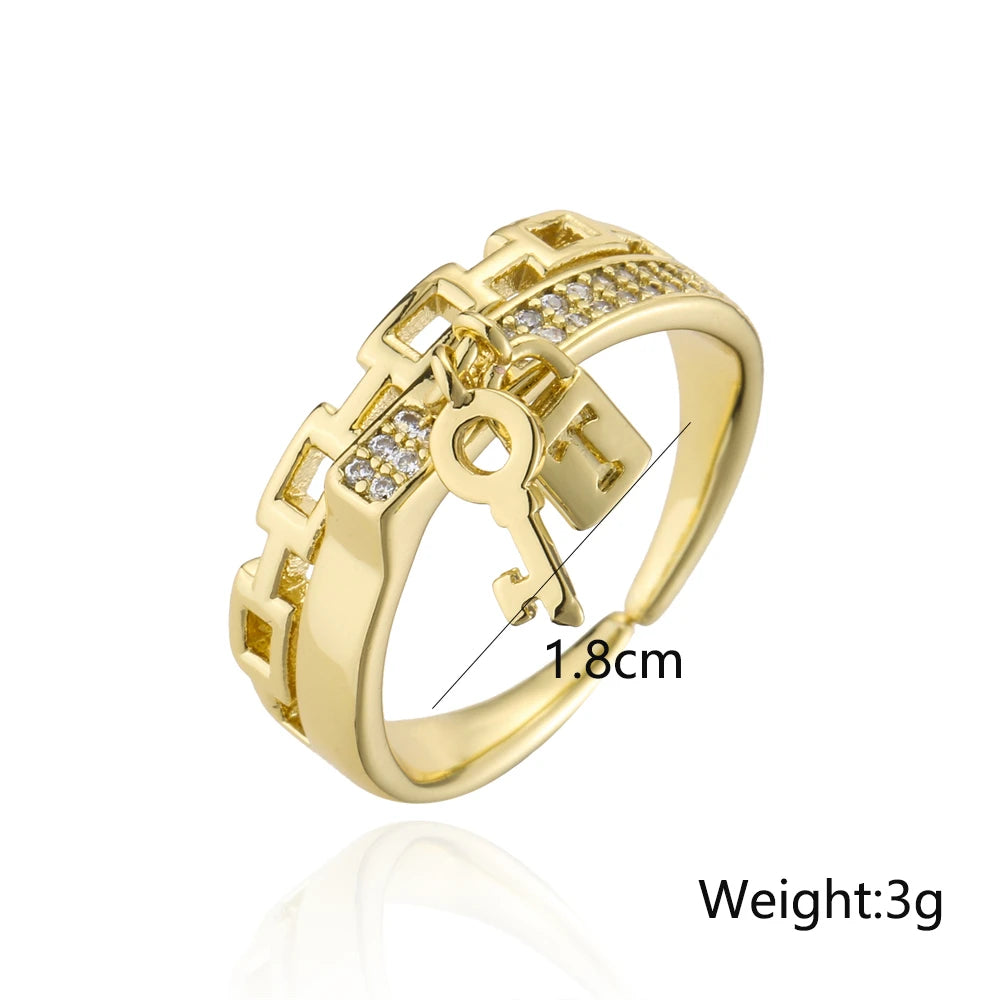 NEWBUY Mode Goldfarbe Kupfer Hochzeit Schmuck Luxus AAA Zirkonia Schloss & Schlüssel Anhänger Fingerring Verstellbar für Frauen Mädchen
