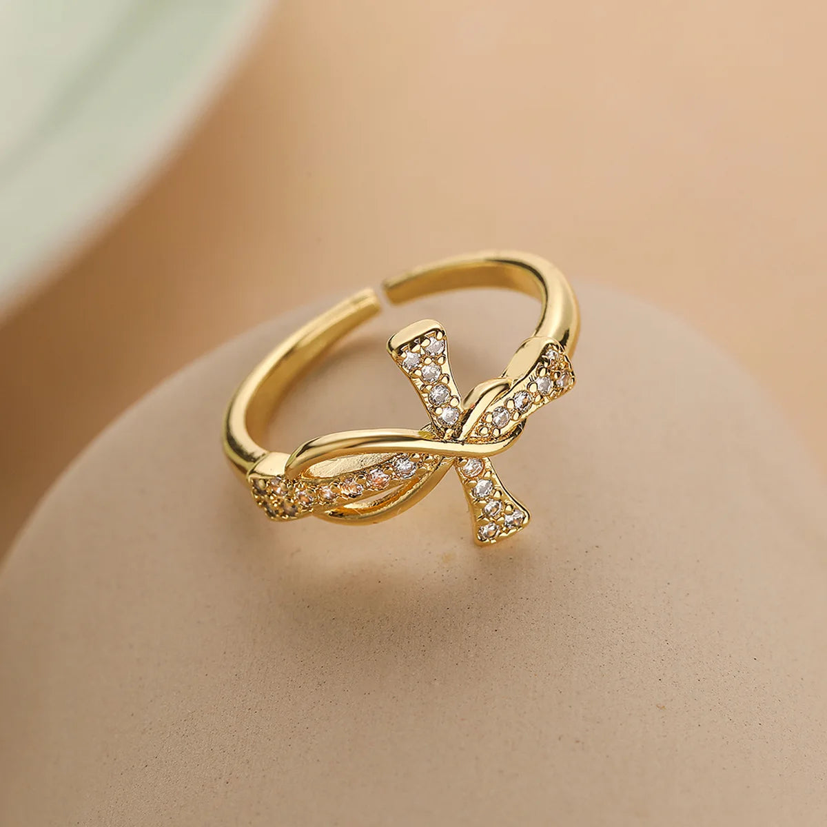 NEWBUY 2026 Neue Mode Klare Glänzende CZ Zirkon Kreuz Böser Blick Ringe für Frauen Mädchen Finger Zubehör Party Schmuck Geschenk