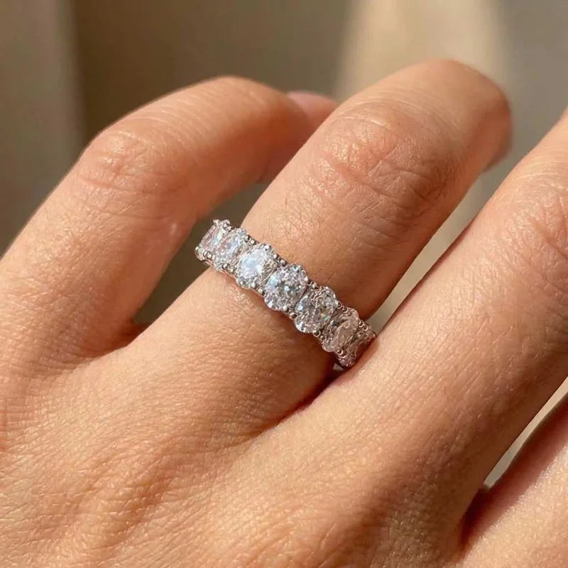 Anillo de plata de ley 925 brillante con circonita cúbica ovalada incrustada para mujer, accesorios sencillos para los dedos, joyería de moda para bodas y fiestas