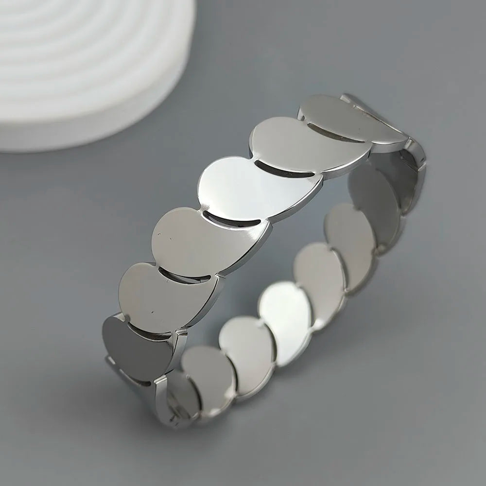 Neues Wassertropfen-Armband aus hohlem Edelstahl, 18K vergoldet, hochwertiger wasserdichter Silberschmuck, Geschenk für Paare