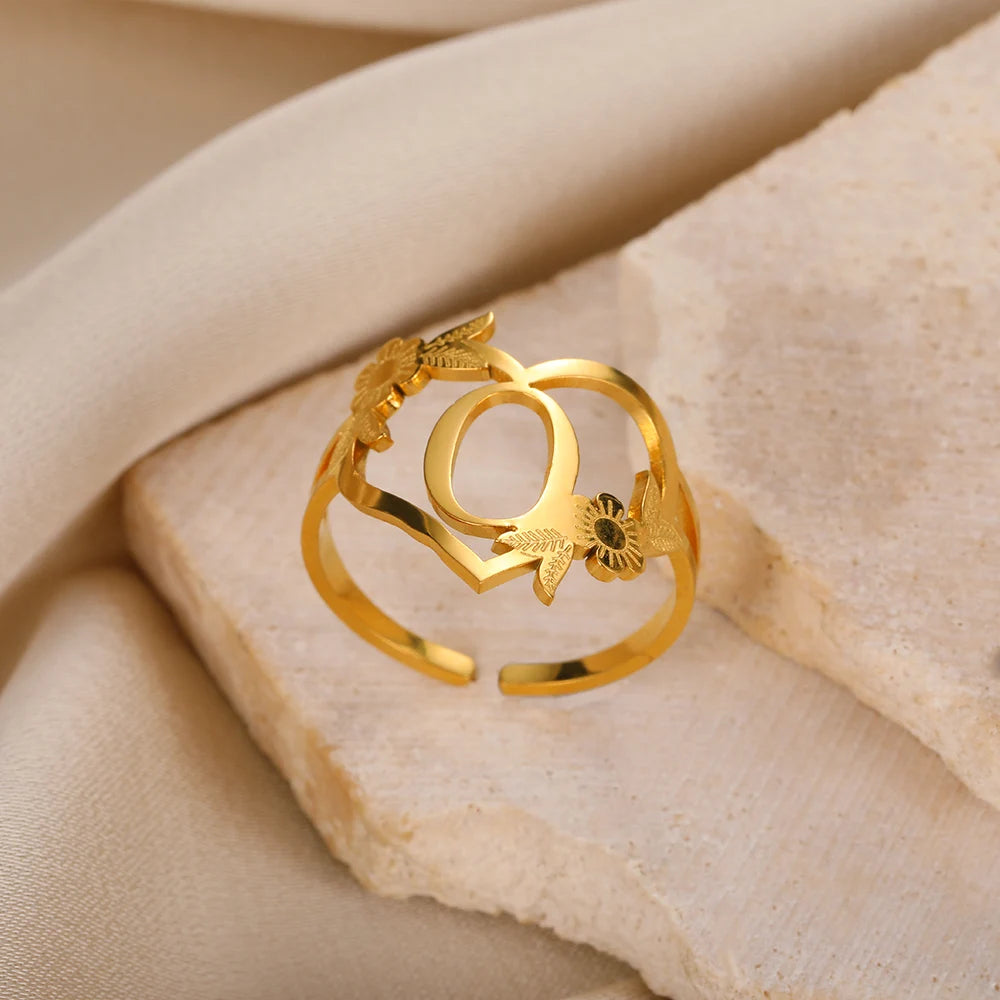 Edelstahl Initialen Buchstaben Herzringe für Frauen Mädchen Goldfarben Blumen Alphabet Ring Mode Valentinstags Schmuck Geschenk