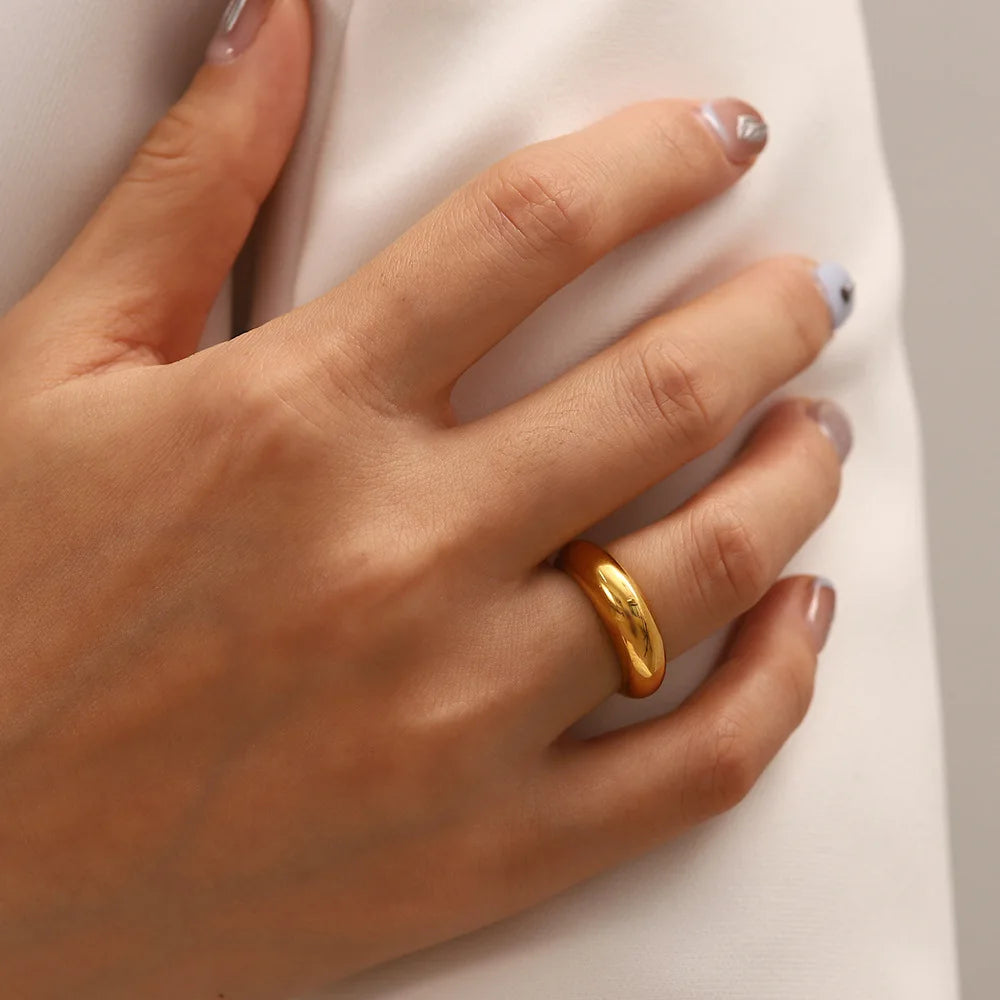 Einfacher Edelstahl Damenring Glänzend Gebogen Goldfarbe Französischer Punk Party Schmuck für Frauen Großhandel Dropshipping