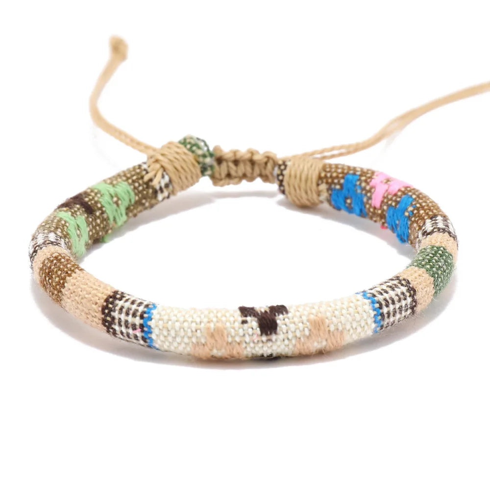 12 Stück Böhmisches Surfer-Strand-Armband-Set für Herren und Damen Geflochtene Boho-Sommerarmbänder Handgemachter Festival-Schmuck
