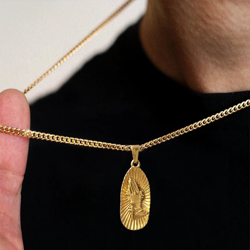 Collar Hip Hop con Manos Orando - Joyería Cristiana Budista para Hombres y Mujeres | Regalo Religioso de Acero Inoxidable Chapado en Oro