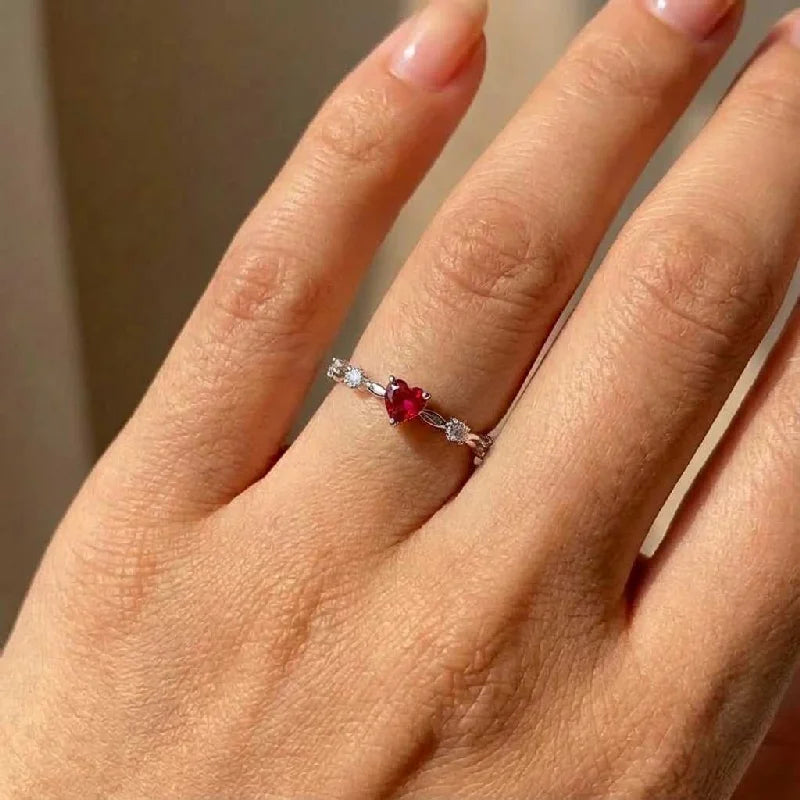925er Sterlingsilber vergoldet 18K Gold Zirkon Rot Liebe Herz Ringe für Frauen Party Hochzeit Hohe Qualität Vintage Feiner Schmuck