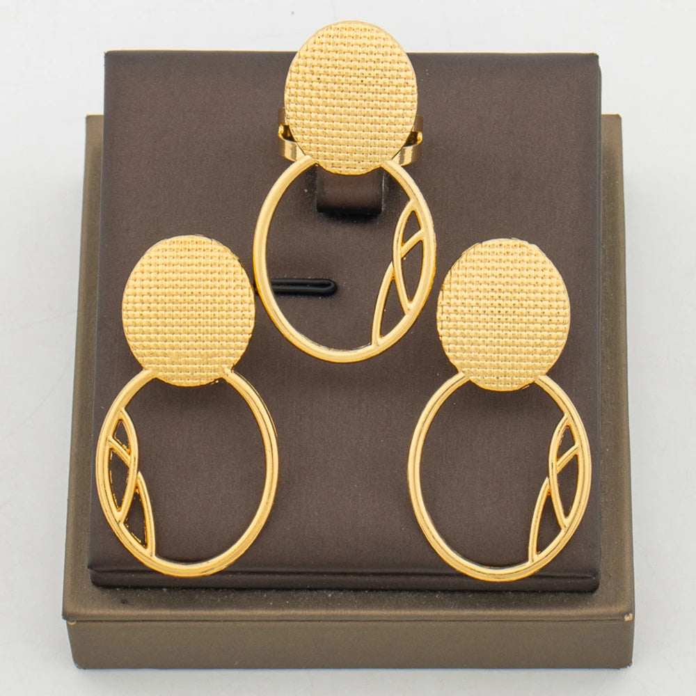 Conjunto de joyería de lujo de pendientes y anillo para fiestas, pendientes de clip y anillo de dedo chapados en oro de 18 quilates, juego de 2 piezas para bodas y regalos nupciales