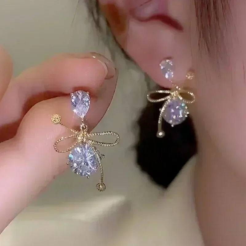 Bunte Blumen Schmetterling Ohrringe Siebenteiliges Set Für Frauen Mode Personalisierte Tägliche Accessoire Party Schmuck Geburtstagsgeschenke
