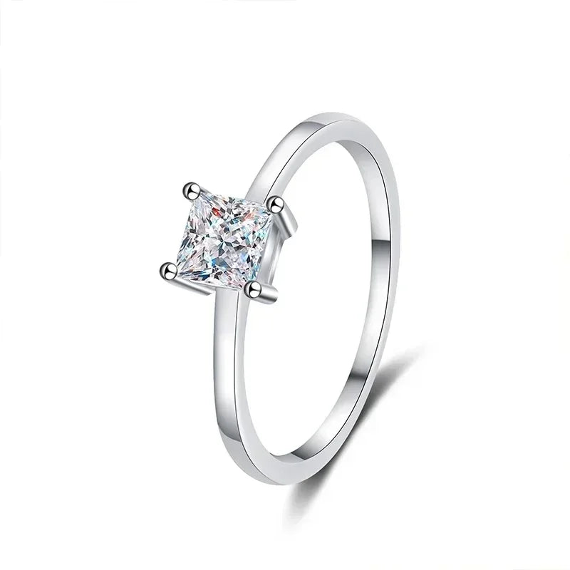 NeeTim 0,6 Karat Prinzessin Moissanit Verlobungsring Damen Heiratsantrag Brautringe Sterlingsilber Ehering mit Zertifikat