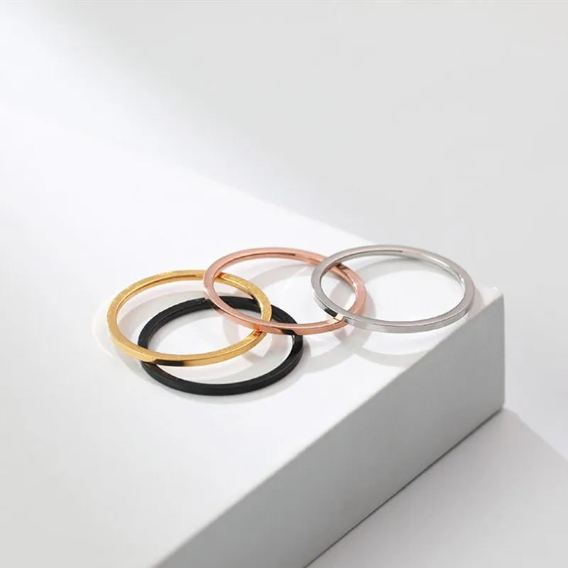 1 mm Dünner stapelbarer Ring aus Edelstahl, schlichter Bandring für den Fingerknöchel, Midi-Ring für Frauen und Mädchen, Größe 3-10