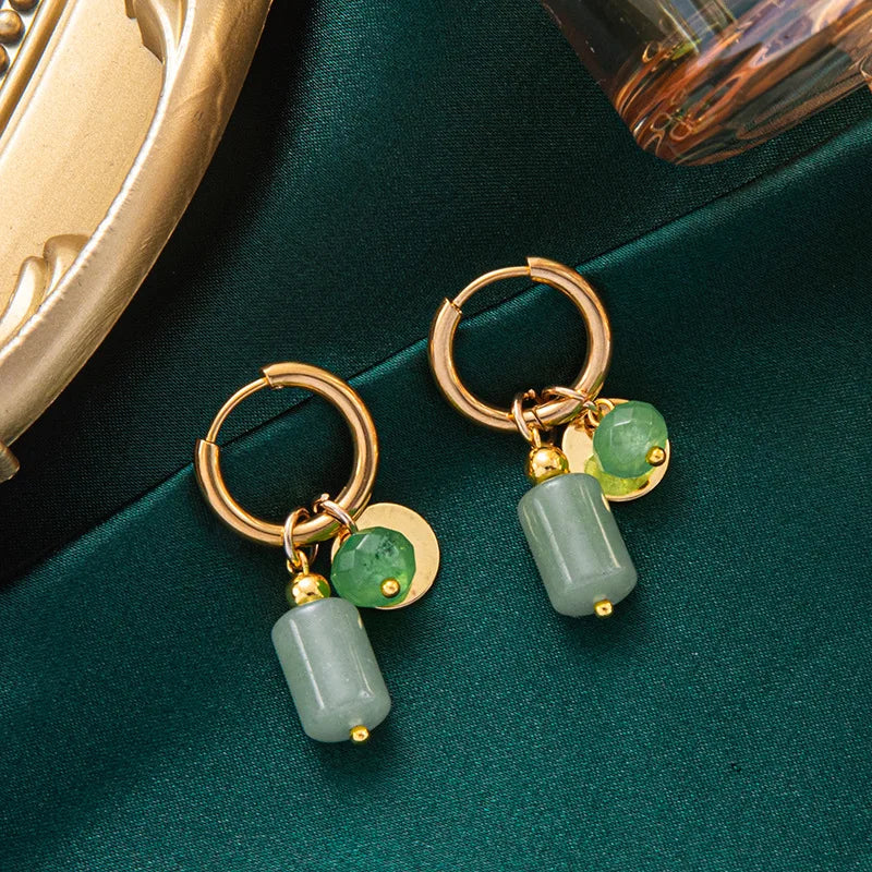 ZAKOL Vergoldete Edelstahl-Creolen für Damen, Vintage-Grünstein-Anhänger, trendiger wasserdichter Schmuck als Geschenk