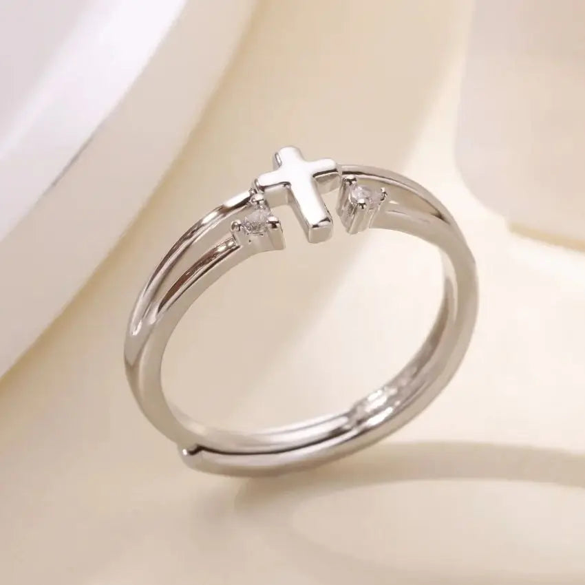 Zirkon Kreuzringe für Damen Goldfarbe Edelstahl Kristall Kreuz Verstellbarer Ring Religiöser Hochzeits-Weihnachtsschmuck Geschenk