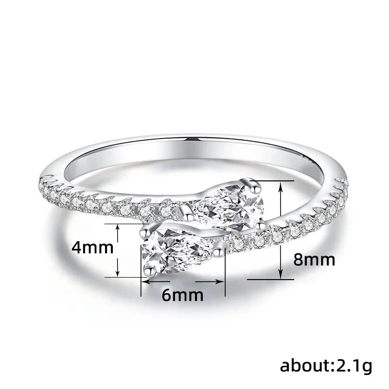 Ring aus 925er Sterlingsilber mit hellem Zirkonia, Accessoire für Damen, für Verlobung, Zeremonie, modischer, zierlicher, schicker Hochzeitsschmuck