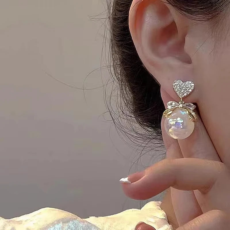 Koreanische Herz-Ohrhänger für Frauen Mädchen Romantisches Valentinstagsgeschenk Modeschmuck Trend Hängende Perle Niedlicher Schleifen-Ohrring