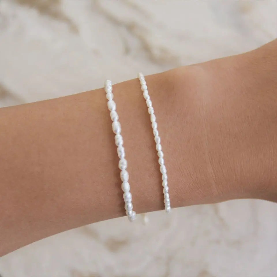 COLALA Imitationsperlen-Armband Oval Perlen Edelstahlarmband Damengeschenk für den Urlaub