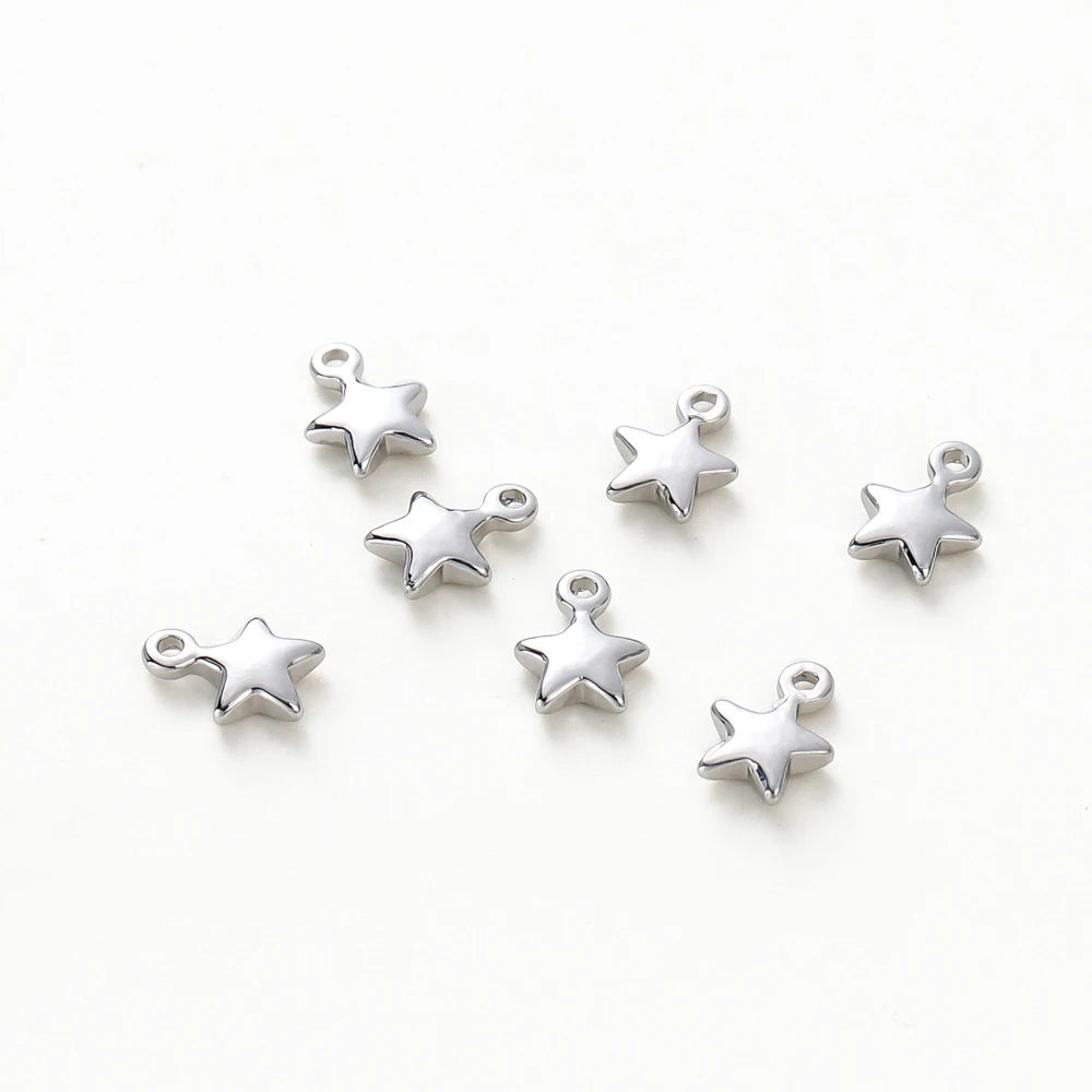 20 unidades/lote de dijes pequeños de estrella de latón chapado en oro de 14K y 18K de 5x7MM con orificio de 1.0MM de alta calidad para accesorios de joyería DIY