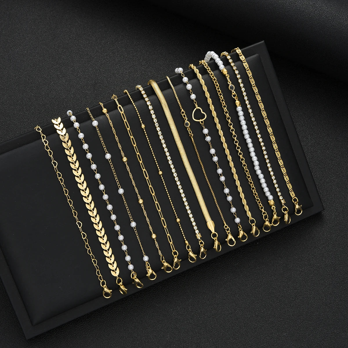 16tlg. minimalistisches Herz-Perlen-Strass-Schlangenketten-Armband-Set für Damen Elegante Goldfarbe Verabredungen Urlaube Alltagsschmuck