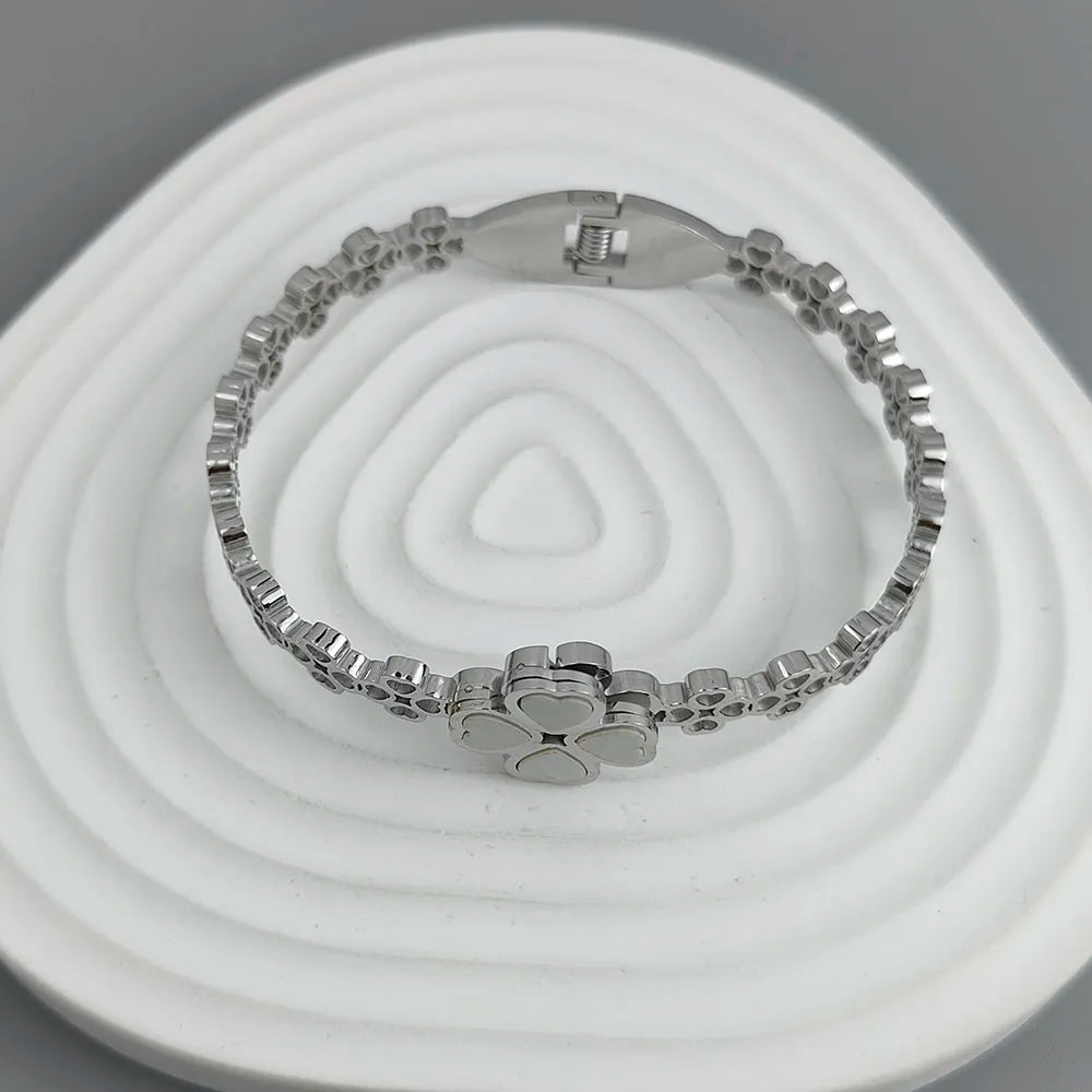 Neues vierblättriges Kleeblatt, weiße Muschel, Edelstahl, vergoldetes Armband 18K, hochwertiges wasserdichtes Partnerarmband, Frauengeschenk