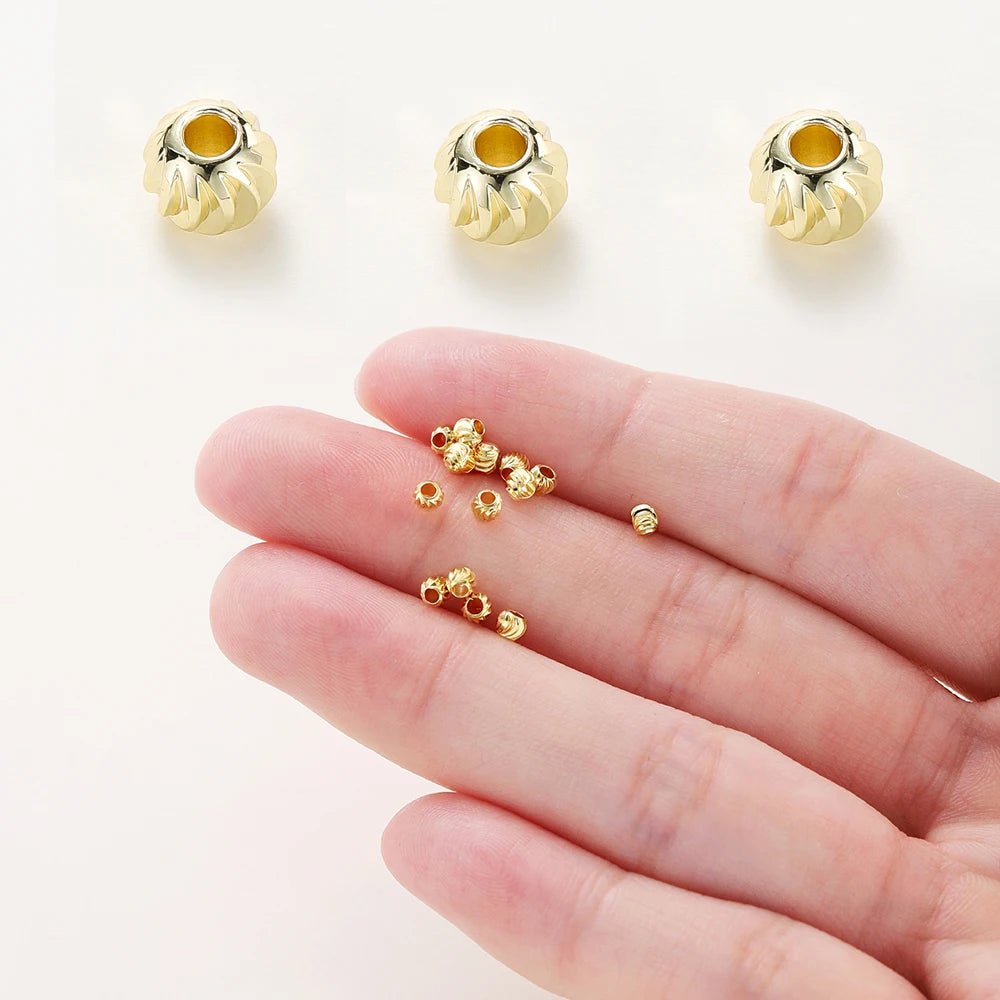 50 unidades de accesorios de joyería DIY chapados en oro de 14K y 18K, cuentas de flores cortadas a rayas de 2,5, 3, 4, 5 y 6 mm, cuentas espaciadoras a granel para manualidades de abalorios