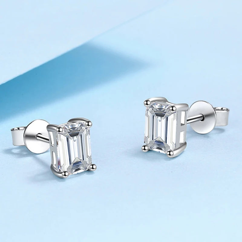 NeeTim 0.5CT 1CT 2CT Smaragd Radiant Schliff Moissanit Ohrstecker für Damen Laborgezüchteter Diamant 925 Sterlingsilber Ohrring Schmuck