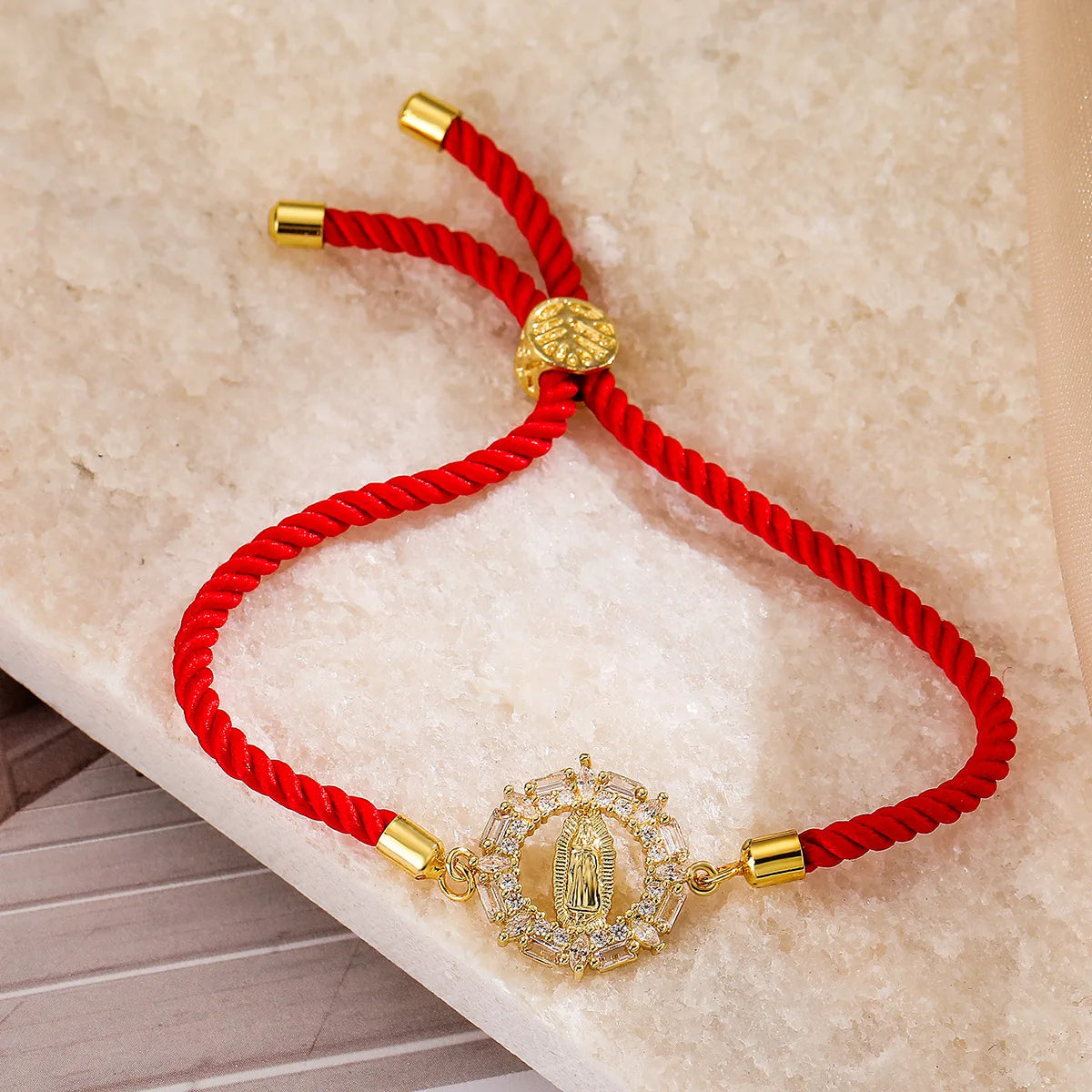 NEWBUY 2026 Mode Goldfarben Box Chain Jungfrau Maria Charm Armbänder für Frauen Glänzende CZ Zirkon Schmuck
