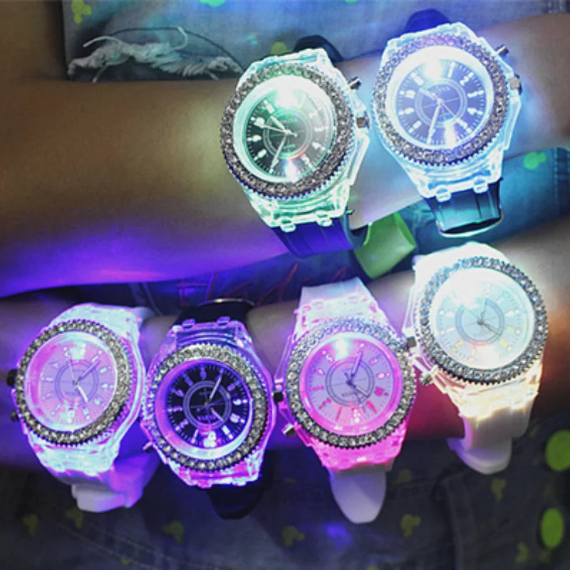 Leuchtende Quarzuhr für Frauen Persönlichkeit Strass Led Mode Genf Männliche und Weibliche Studenten Paar Gelee Armbanduhren