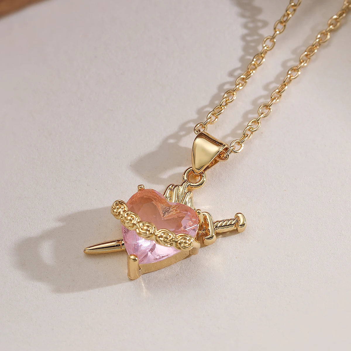 NEWBUY Fashion Gold Color Chain Red Crystal Heart Pendant Necklaces For Women Bling Bling Jewelry