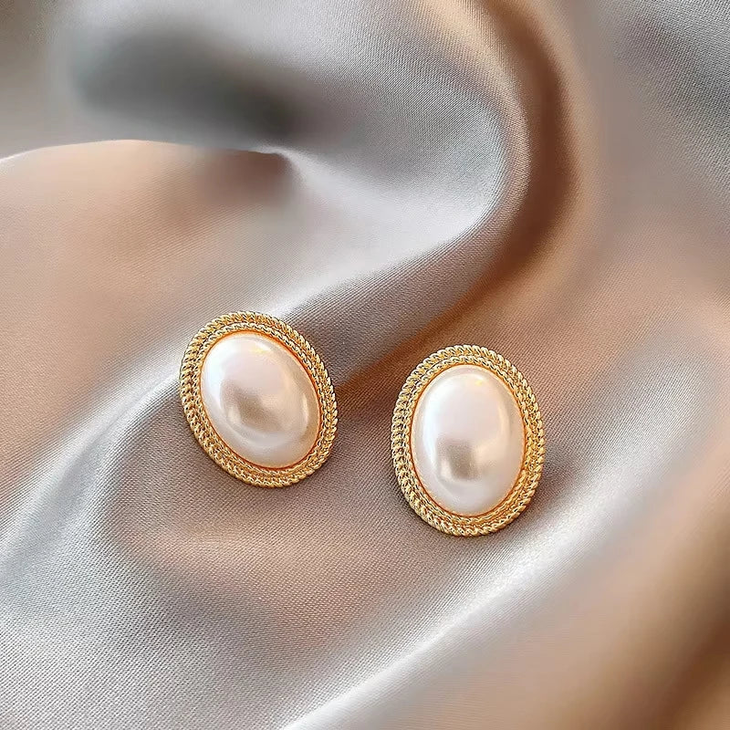 Imitationsperle Zirkon Retro Elegant Unregelmäßige Ovale Quadratische Ausgehöhlte Ohrringe für Damen Party Herbst Winter Schmuck