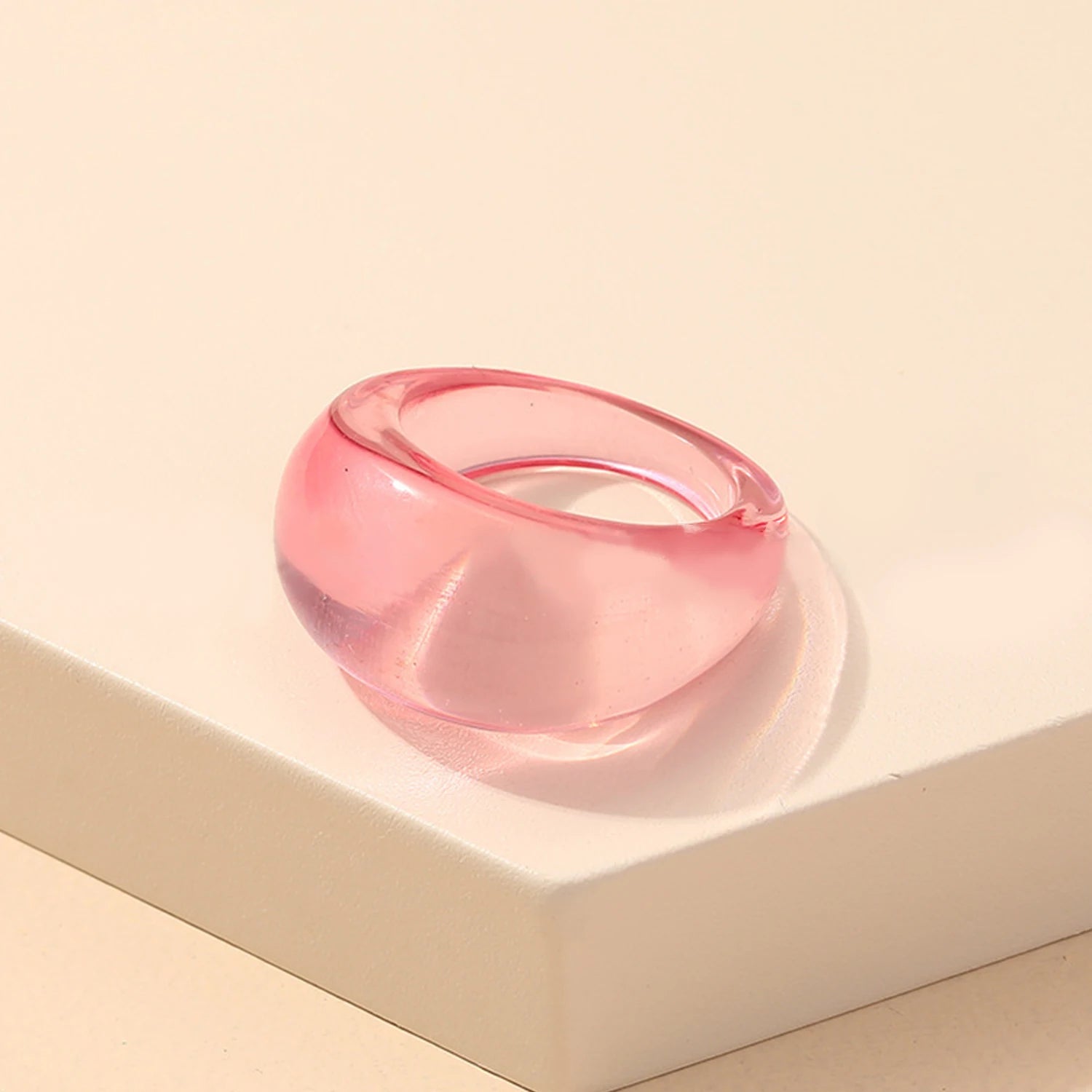 Neue koreanische bunte Acrylringe Vintage runde Ringe für Frauen Große Kpop-Fingerringe für Mädchen Punk-Harzringe Modeschmuck