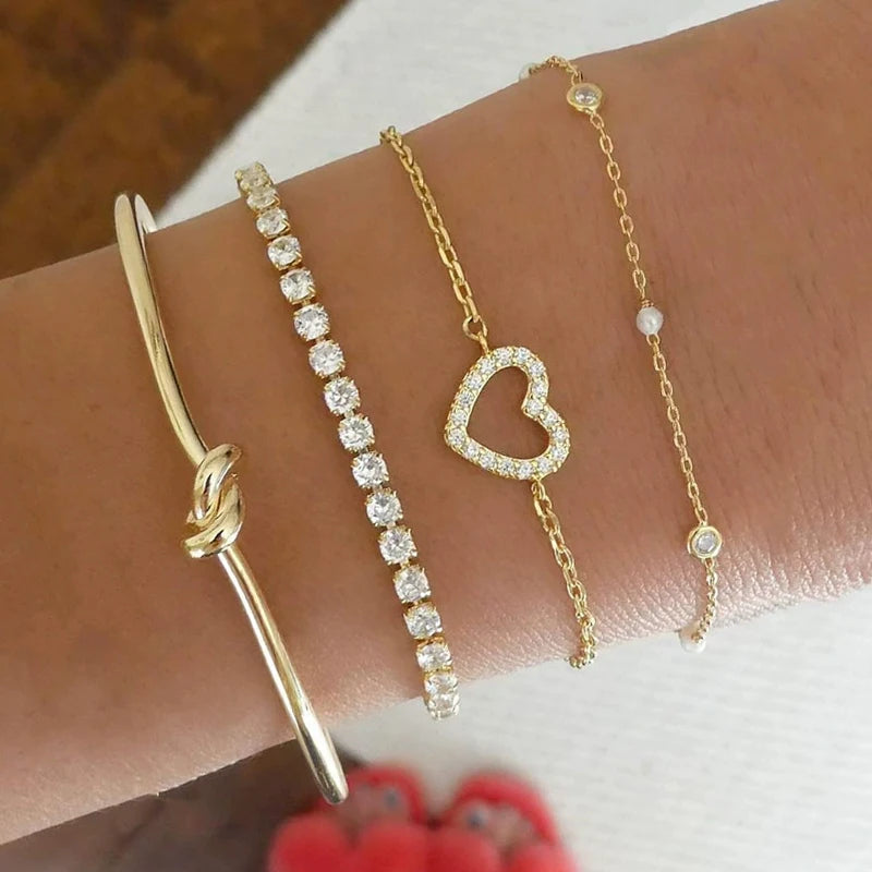 Mode Elegante Herz Zirkon Charm Armband Sets für Frauen Vintage Minimalistische Multi-Element Twist-Kette Metallarmbänder Schmuck