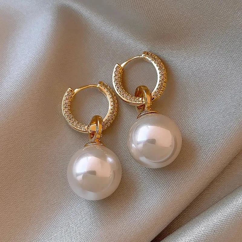 Pendientes de perlas y circonitas bañados en plata para mujer, regalo de fiesta, joyas de banquete de temperamento circular