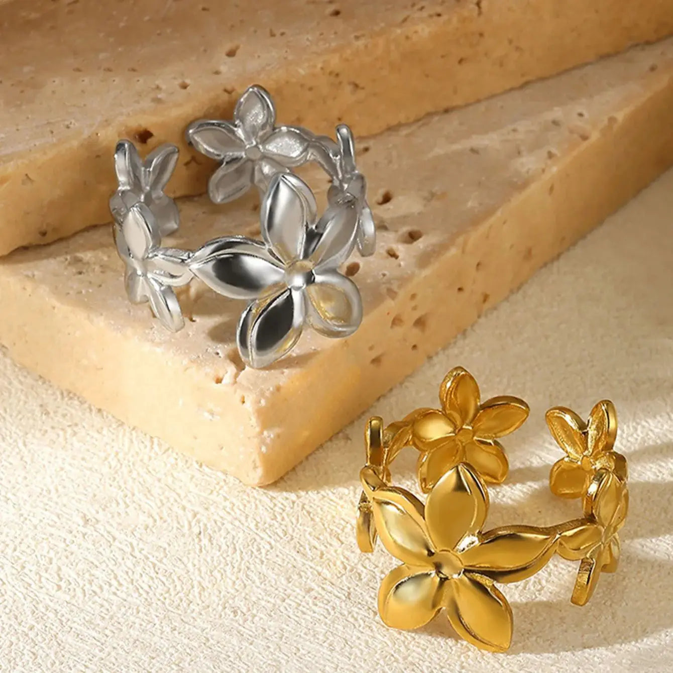 Einzigartiges Design Blumenringe für Frauen Geometrischer Edelstahl Blumenöffnung Ring Goldfarbener Schmuck Geschenk Anillos
