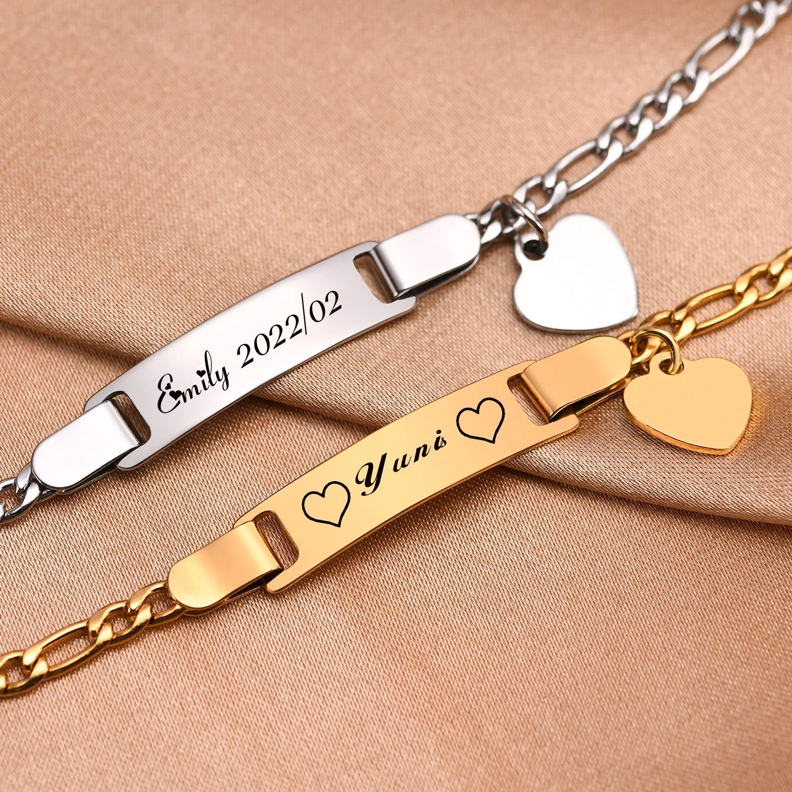 Personalisiertes Armband mit Wunschnamen und Herz, Edelstahl Figaro-Kettenglied verstellbar, graviertes Geschenk für Jungen und Mädchen