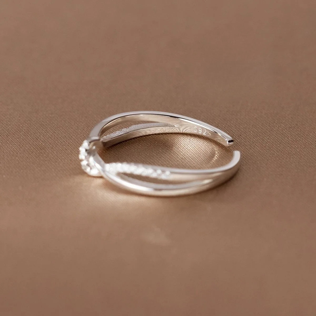 925 Sterling Silber Kreuz Verknotung Zirkon Ringe für Frauen Mädchen Hochzeit Luxus Schmuck Accessoires Schmuck Argent 925