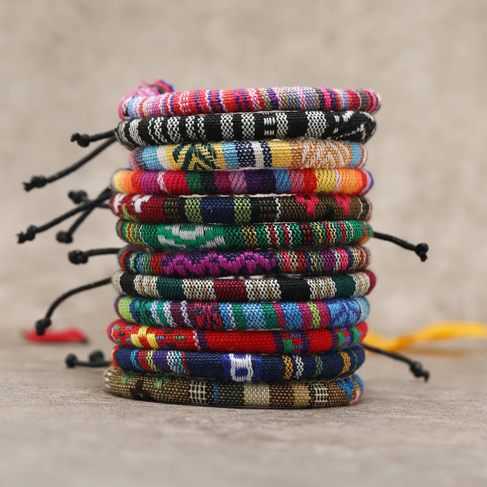 12 Stück Nepal Ethnisches Buntes Armband-Set für Frauen Böhmische Stoff Geflochtene Seilarmbänder Herren Armreif Mode Sommerschmuck