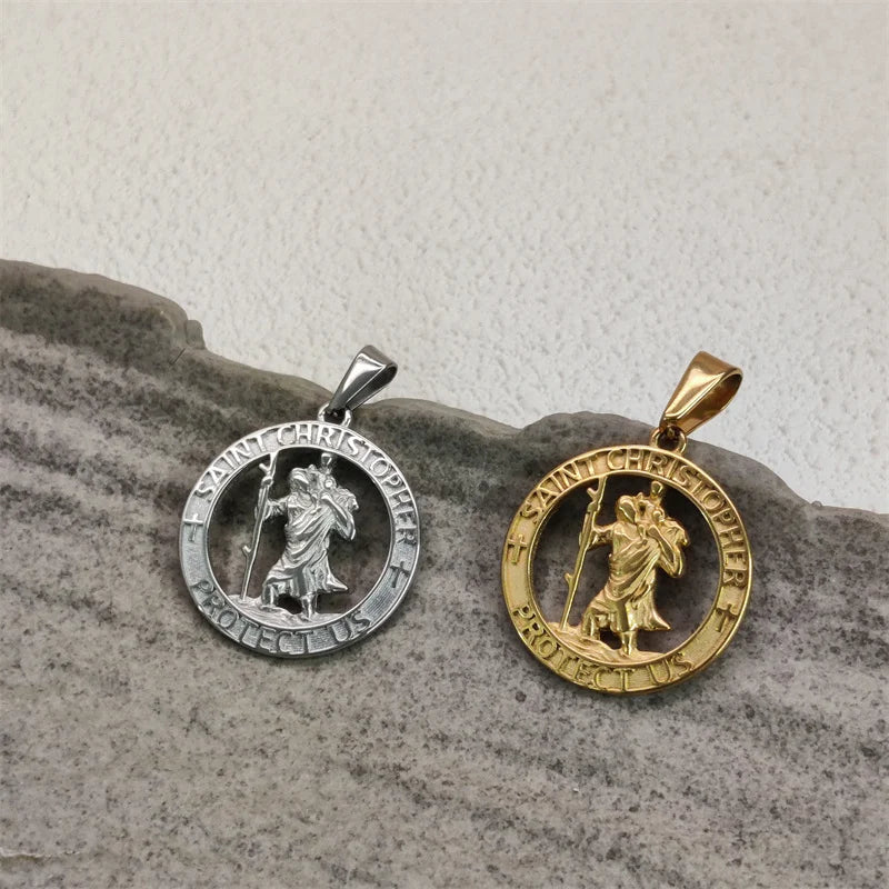 Colgantes de acero inoxidable chapados en oro de 18 quilates con diseño de cruz de rosa a la moda para mujer y hombre