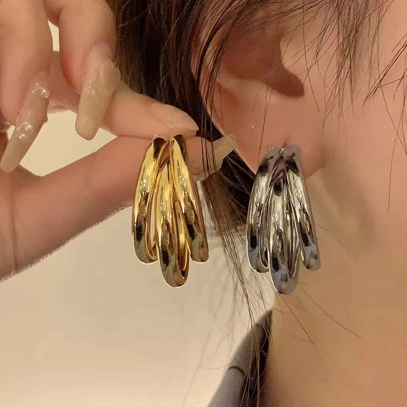 Pendientes de aro coreanos dorados para mujer, de metal, elegantes, vintage, geométricos, llamativos, de lujo, para fiesta 2025, nuevo regalo de joyería