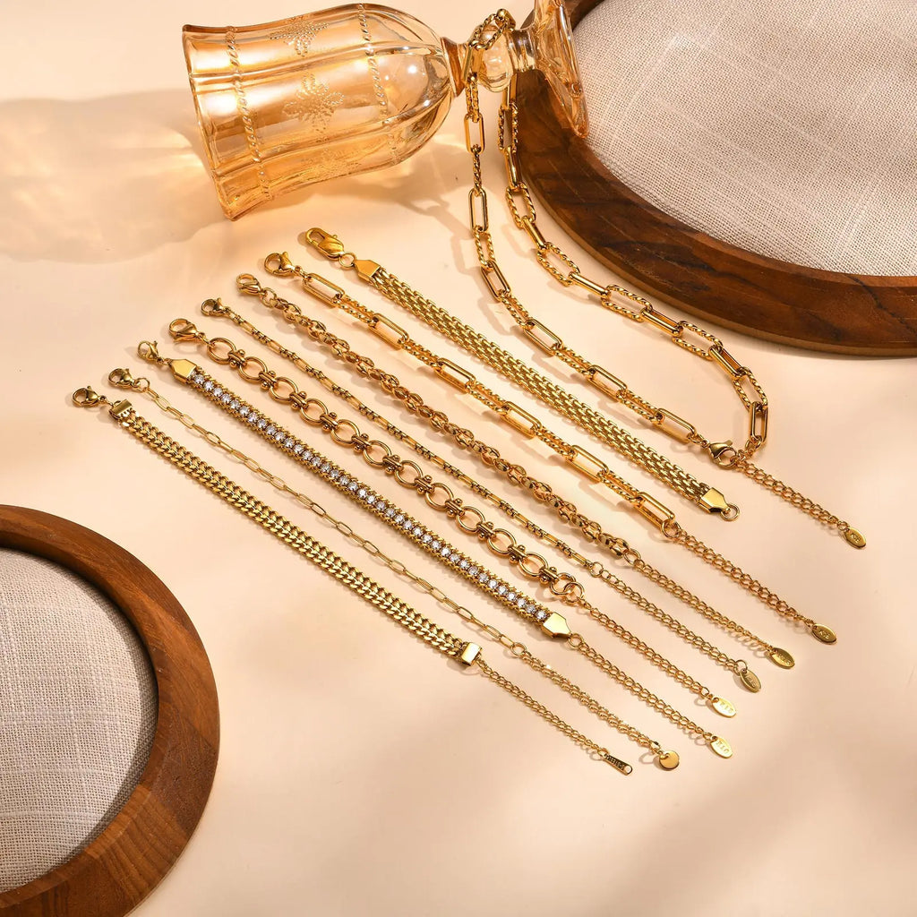 Damen-Armband aus Edelstahl, 18 Karat vergoldet, gedreht, Büroklammer-Design, verstellbares Gliederarmband, klobiger stapelbarer Lagenlook-Schmuck