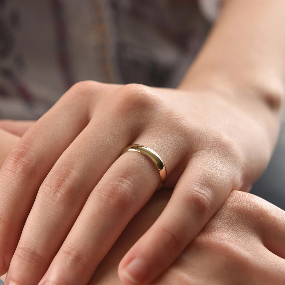 SUNIBI Minimalistische Damenringe aus Edelstahl, dünne klassische Combo Dome Stacking Stahl Eheringe Geschenk Goldfarbe Schmuck