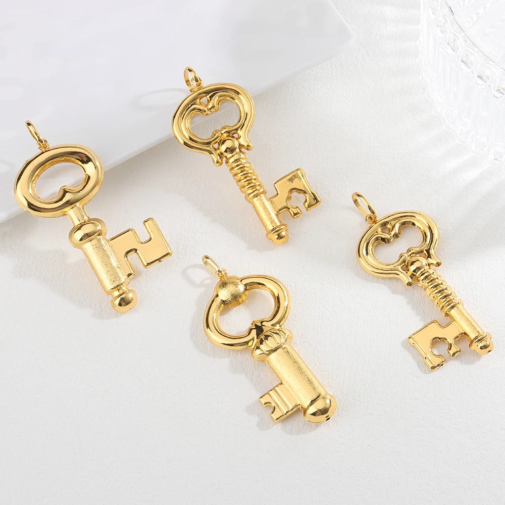 Hot Selling Pendant Africa Map Pendant Necklace Women Men Gold Plated Wholesale Fashion Stackable Jewelry Daily Wear Party Gift