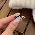Unregelmäßiger schwarzer Zirkonring im Nischen-Design, verstellbarer offener Ring im Dark-Punk-Stil für Herren und Damen