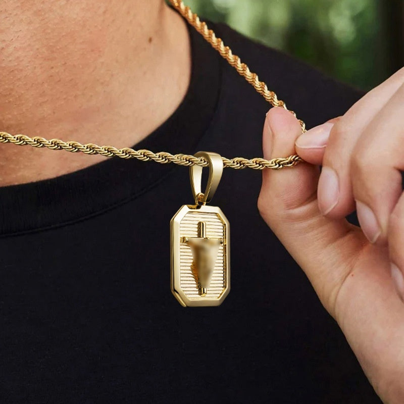 Niche Cross Necklace 18k Gold-plated High-end Cross Pendant Square Design