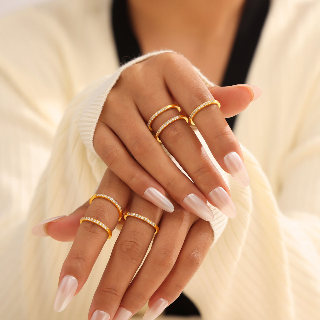 European And American-style Zircon Petite Ring Stackable